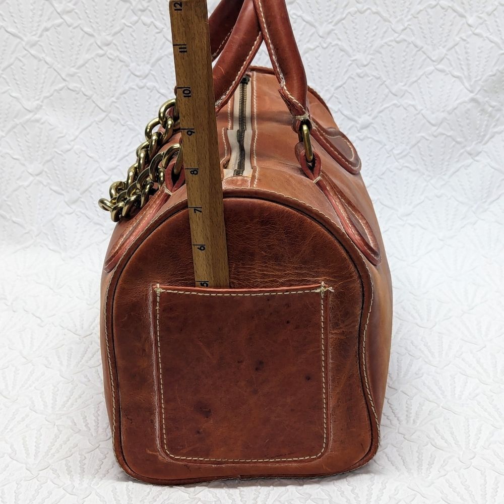 GAYA | Leather Chain Satchel - Picture 6 of 12